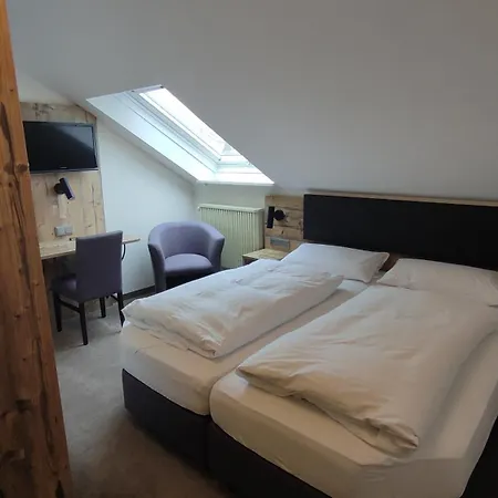 Otel Landgasthof Thiem